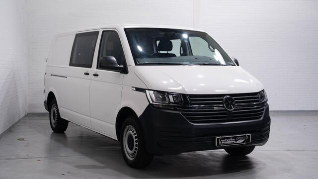 Volkswagen TRANSPORTER 2.0 TDI 110 pk L2 Dubbel Cabine 2x Schuifdeur NAP, Trekhaak, Airco, Cruise Control, 5-Zits, 1e Eigenaar