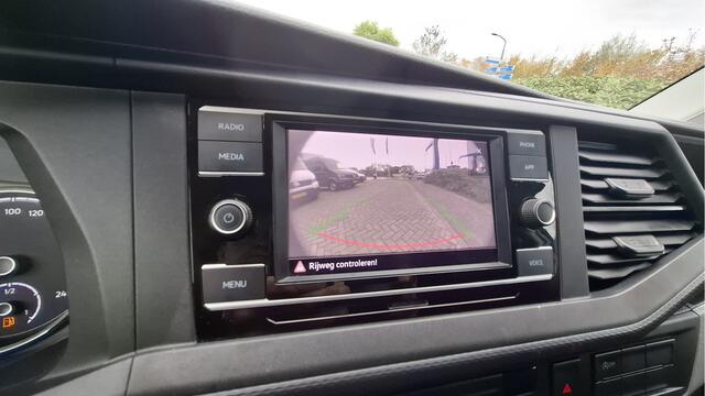 Volkswagen TRANSPORTER 6.1 - 2.0 TDI L2H1 28 Comfortline 150 pk / Imperiaal / Navi by App