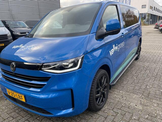 Volkswagen TRANSPORTER 2.0 TDI 170PK Automaat L2 Bulli Intro Led | Black Edition | Navigatie | Stoelverwarming | Carplay | L.M.Wielen | Clima