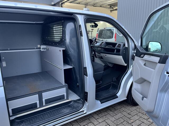 Volkswagen TRANSPORTER 2.0 TSI L2H1 Benzine/CNG Dubbele Schuifdeur Airco Cruise controle Bpm vrij Trekhaak Klep achter Omvormer Kastinrichting Standkachel Euro 6 Benzine Ideaal voor ombouw naar Camper !!