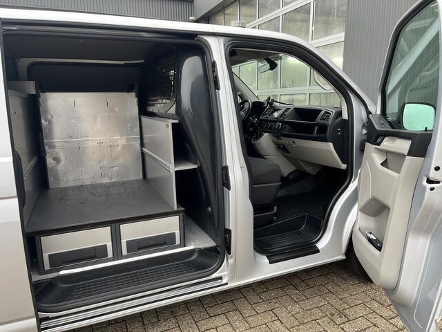 Volkswagen TRANSPORTER 2.0 TSI L2H1 Automaat Benzine/CNG Dubbele Schuifdeur Airco Cruise controle Bpm vrij Trekhaak Klep achter Omvormer Kastinrichting Standkachel Euro 6 Benzine Ideaal voor ombouw naar Camper !!