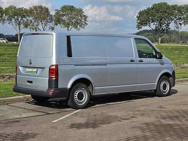 Volkswagen TRANSPORTER 2.0 TDI L2H1 utomaat Airco Standkachel Cruise Navi Multibeam LED Euro6 150 PK!
