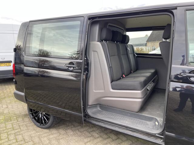 Volkswagen TRANSPORTER 2.0 TDI 150pk L2H1 30 DC 5 persoons Comfortline / vaste prijs rijklaar ¤ 27.950 ex btw / / lease vanaf ¤ / zwart metallic / nieuwe 20 inch velgen + banden / euro 6