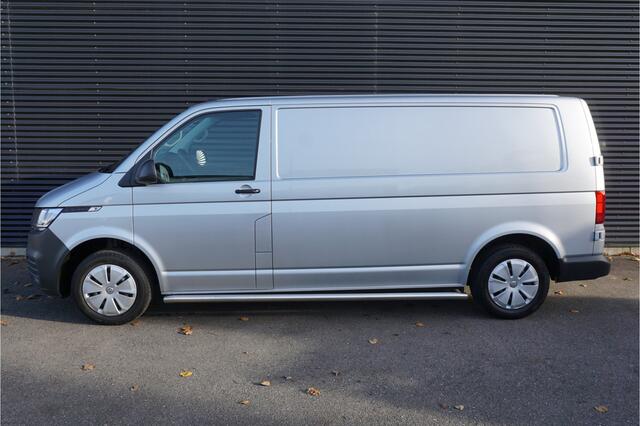Volkswagen TRANSPORTER 2.0 TDI 110pk L2H1 Highline Apple Carplay Trekhaak Cruise control Climate control Sidebars