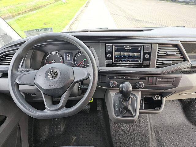 Volkswagen TRANSPORTER 2.0 TDI L2H1 Automaat Airco Achterdeuren 3 Zits Cruise Control Euro6 150 PK!