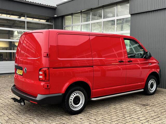 Volkswagen TRANSPORTER 2.0 TDI L1H1 Airco Cruise control Kastinrichting Betimmering in de laadruimte Telefoonvoorbereiding 1e eigenaar Dealer onderhouden Euro 6