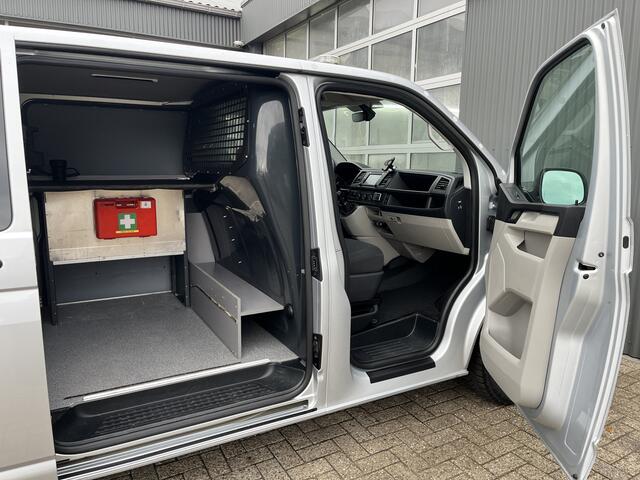 Volkswagen TRANSPORTER 2.0 TSI L2H1 Benzine/CNG Dubbele Schuifdeur Airco Cruise controle Bpm vrij Trekhaak Klep achter Omvormer Kastinrichting Standkachel Euro 6 Benzine Ideaal voor ombouw naar Camper !!