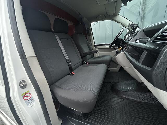 Volkswagen TRANSPORTER 2.0 TDI 150 PK / 4MOTION / 1e EIG. / L1H1 / TREKHAAK / ACHTERKLEP / AIRCO / CRUISE / 3-ZITS