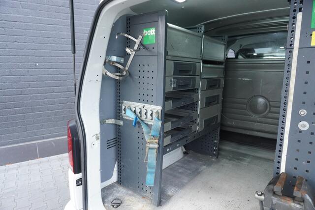 Volkswagen TRANSPORTER 2.0 TDI 150PK EURO 6 AUTOMAAT Dubbel Cabine - Airco - Navi - Cruise - ¤22.950,- Excl.