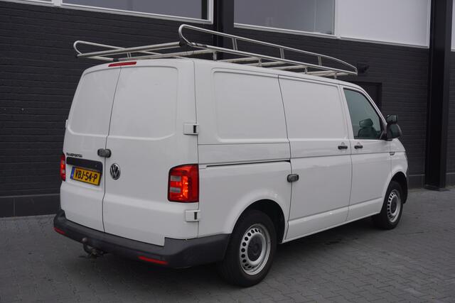 Volkswagen TRANSPORTER 2.0 TDI 150PK EURO 6 - Airco - Navi - Cruise - Camera - ¤ 17.900- Excl.