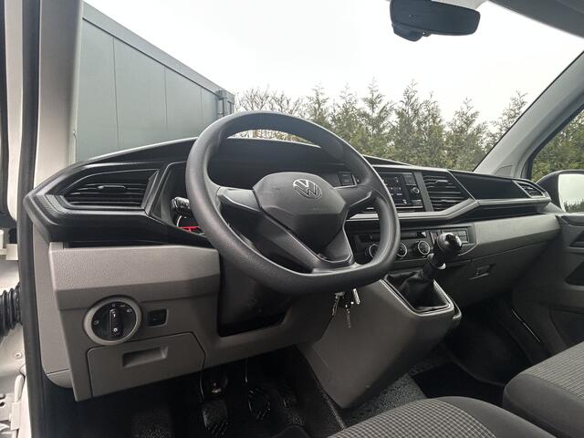 Volkswagen TRANSPORTER 2.0 TDI 111 PK / 1e EIG. / 48.372 KM !! / AIRCO / CRUISE / APPLE CARPLAY / 3-ZITS / PDC