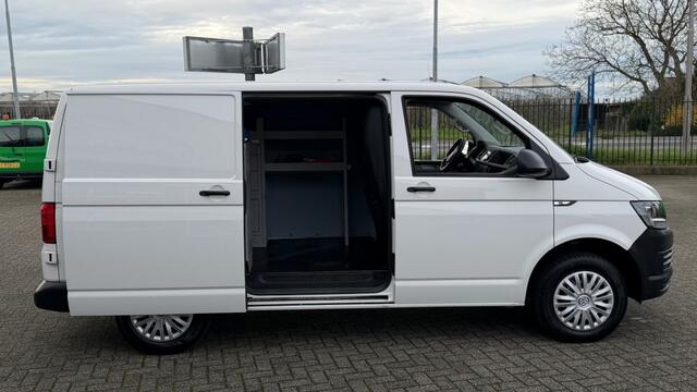 Volkswagen TRANSPORTER 2.0 TDI 75KW 102PK EURO 6 AIRCO/ NAVIGATIE/ CRUISE CONTROL/ PDC/ 100% DEALERONDERHOUDEN