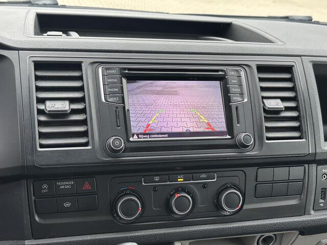 Volkswagen TRANSPORTER 2.0 TDI L2H1 DC Highline Dubbele cabine automaat