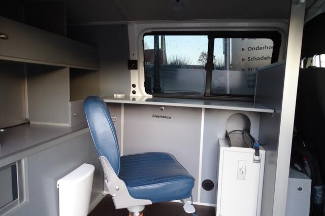 Volkswagen TRANSPORTER 2.0 TDI L1H1 Highl. KLEP STANDKACHEL 220 V OMVORMER 1e eig Nieuw