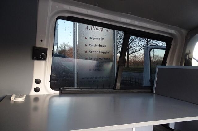 Volkswagen TRANSPORTER 2.0 TDI L1H1 Highl. KLEP STANDKACHEL 220 V OMVORMER 1e eig Nieuw