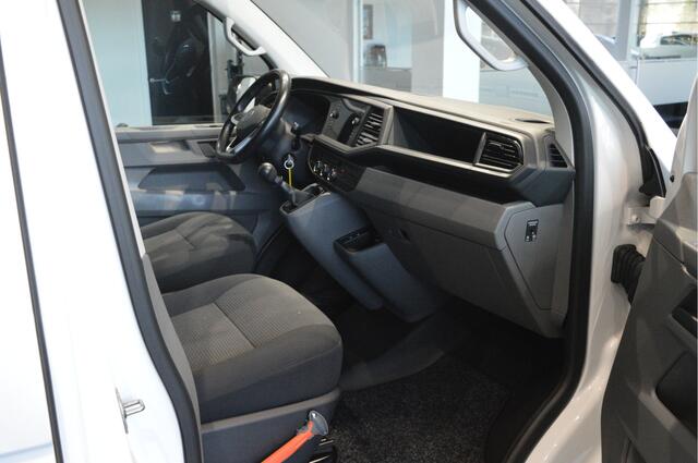 Volkswagen TRANSPORTER 2.0 TDI L2H1 airco navi cruise pdc trekhaak 150 pk !!