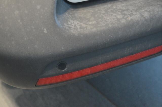 Volkswagen TRANSPORTER 2.0 TDI L2H1 airco cruise app connect trekhaak 150 pk !!