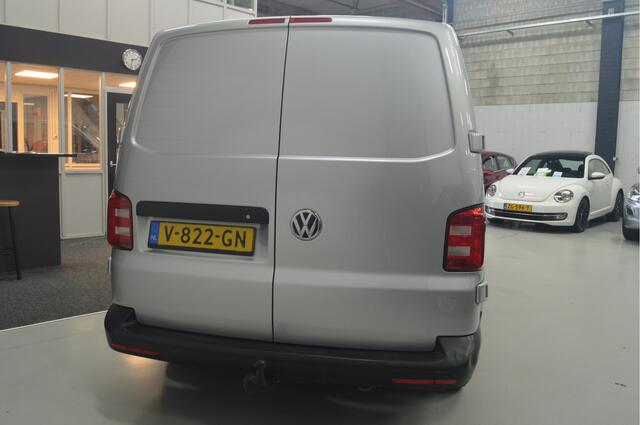 Volkswagen TRANSPORTER 2.0 TDI L2H1 DC // DUBBELE CABINE // AIRCO // CRUISE // TREKHAAK //