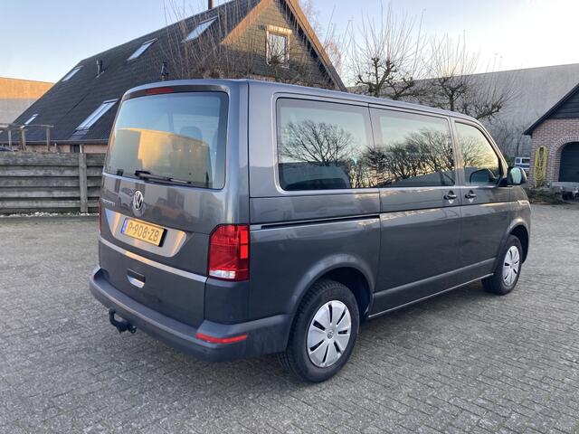 Volkswagen TRANSPORTER Kombi 2.0 TDI L1H1 9 Persoons CarPlay Trekhaak Airco