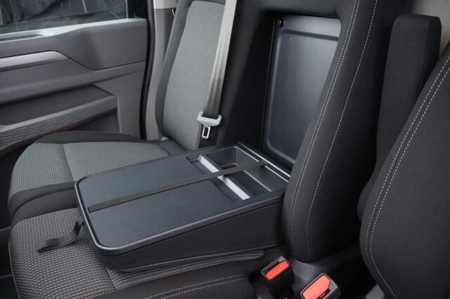 Volkswagen TRANSPORTER 2.0 TDI L2H1 30 Style Automaat | Trekhaak | ACC | LED | 17"