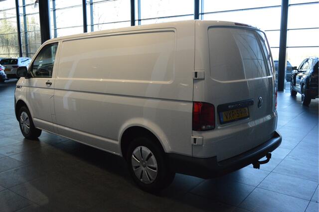 Volkswagen TRANSPORTER 2.0 TDI L2H1 airco cruise navi trekhaak pdc 150 pk !!
