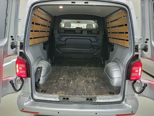 Volkswagen TRANSPORTER 2.0TDI L2/H1 Dubbele cabine Euro 6!