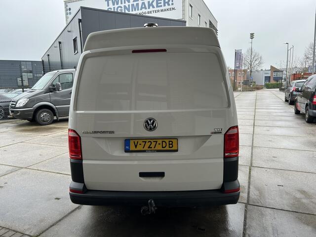 Volkswagen TRANSPORTER 2.0 TDI L2H2 4 MOTION AUT NAVI LANG HOOG