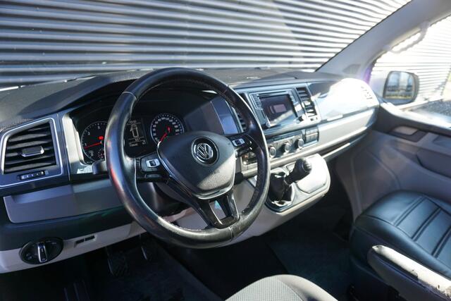 Volkswagen TRANSPORTER 150pk L1 Highline 2x schuifdeur Glaslook Navigatie Apple carplay Camera Trekhaak Imperiaal