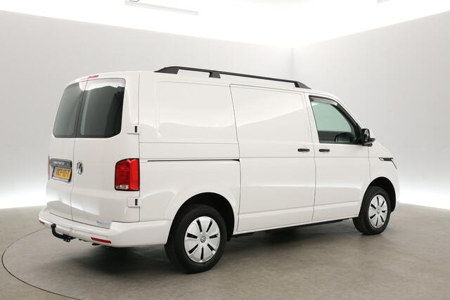 Volkswagen TRANSPORTER 2.0 TDI 150PK L1H1 | Airco | Cruise | Carplay | 3-Zits | Parkeersens. | Trekh.