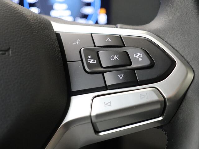 Volkswagen TRANSPORTER Bedrijfswagens PanAmericana L2 2.0 TDI 30 150 pk 110 kW pk 8 au | BPM vrij | Lichtmetalen velgen 17" (6,5 J 17) "Monte Carlo" (zwart gepolijst) | Achteruitrijcamera | Parkeersensoren voor en achter (Park Distance Control) |