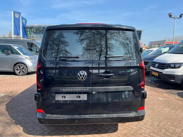 Volkswagen TRANSPORTER Bedrijfswagens Bulli L1 2.0 TDI 110 kW 150 pk 8 versn. Auto | BPM vrij | Exterieurpakket met bumpers, grille, spiegels en handgrepen in carrosseriekleur | Achterdeuren zonder ruit | Diefstalalarmsysteem met interieurbeveiliging, noodsirene en wegsleepbeve