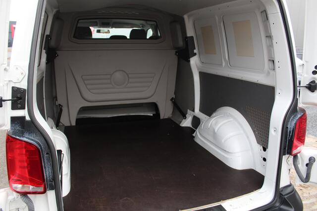 Volkswagen TRANSPORTER 2.0 TDI 150PK L2H1 Comfortline | Dubbelcabine