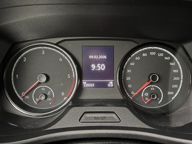 Volkswagen TRANSPORTER 2.0TDI | Airco | Cruise | 3-Zits | trekhaak | Betimmering