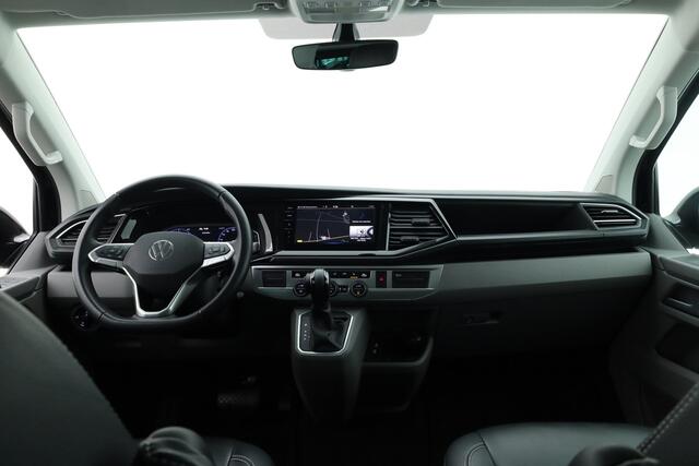 Volkswagen TRANSPORTER 2.0 TDI L2H1 32 DC Comfortline | Trekhaak | Adapt. Cruise | Camera | Apple CarPlay & Android auto | Leder | DAB