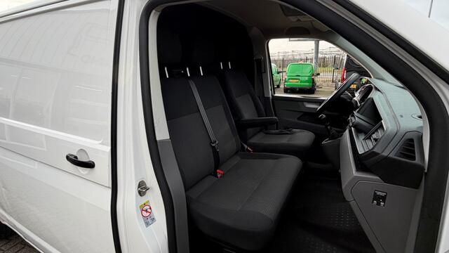 Volkswagen TRANSPORTER 2.0 TDI 81KW 110PK L2H1 EURO 6 AIRCO/ CRUISE CONTROL/ BIJRIJDERSBANK/ PDC/ 100% DEALERONDERHOUDEN