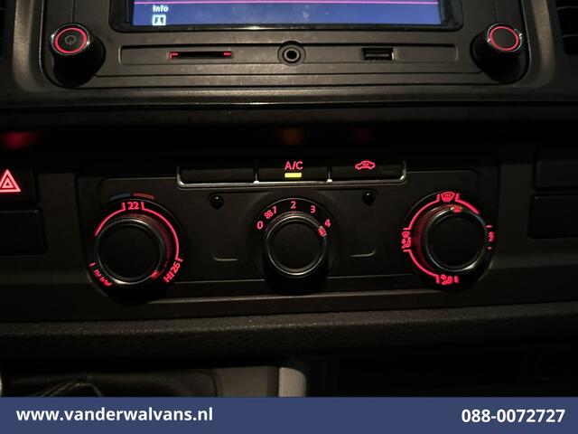 Volkswagen TRANSPORTER 2.0 TDI L2H1 Euro6 Airco | Camera | Apple Carplay | Trekhaak | Cruisecontrol Android Auto, Bijrijdersbank