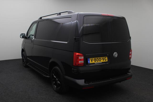 Volkswagen TRANSPORTER 2.0 TDI L1H2 Highline 2019 | Navigatie | Carplay | Dak Afzuiging | Parkeersensoren | Verwarmde Voorruit | Cruise Control | DAB Radio | Lichtmetalen Velgen | Nationale Autopas