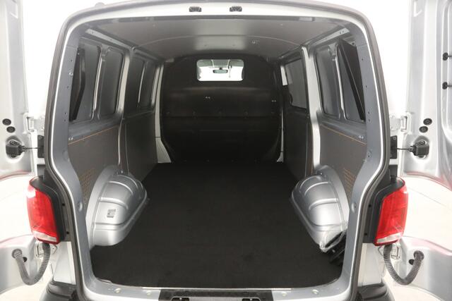 Volkswagen TRANSPORTER T6.1 2.0 150PK TDI L1H1 | Aut. | Airco | Adap. Cruise | Carplay | Stoelverw. | Parkeersens.