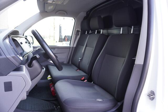 Volkswagen TRANSPORTER 150pk Automaat L2H1 Apple Carplay Parkeersensoren Naviagtie Airco
