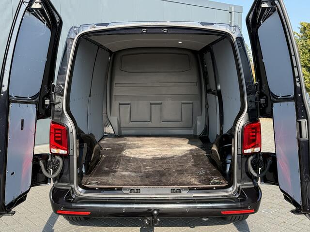 Volkswagen TRANSPORTER 2.0 TDI 204 PK BULLI / L2H1 / DSG AUT / 1e EIG. / 4 JAAR FABRIEKSGAR !! / STOELVERW / CAMERA / ADAPTIVE CRUISE / TREKHAAK