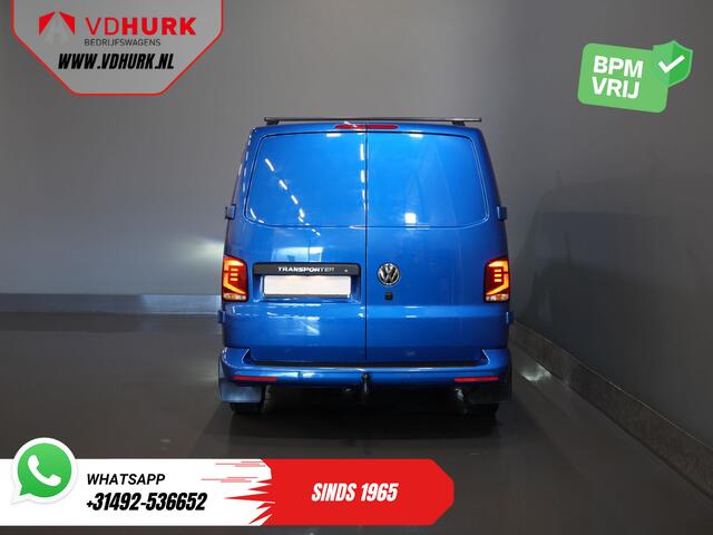 Volkswagen TRANSPORTER 2.0 TDI 150 pk DSG Aut. L2 LED/ Adapt.Cruise/ Standkachel/ Carplay/ 2.5t Trekverm./ Stoelverw./ Airco/ Dakdragers/ Camera/ PDC/ Trekhaak