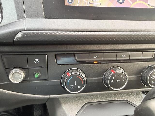 Volkswagen TRANSPORTER 2.0 TDI L2H1 2x Schuif|Inrichting|Camera|Nav