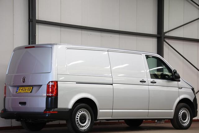 Volkswagen TRANSPORTER 2.0 TDI L2H1 LANG DSG AUTOMAAT NAVI Highline