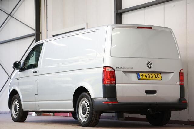 Volkswagen TRANSPORTER 2.0 TDI L2H1 LANG DSG AUTOMAAT NAVI Highline