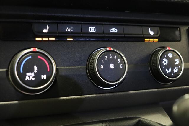 Volkswagen TRANSPORTER 2.0 TDI 150PK EURO 6 - Airco - Navi - Cruise - ¤ 15.900,- Excl.