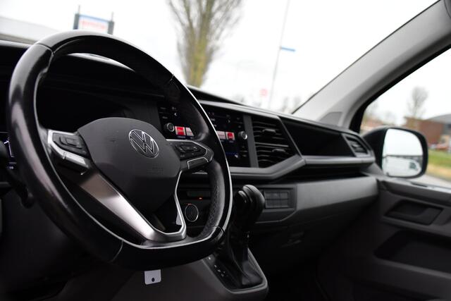 Volkswagen TRANSPORTER 2.0 TDI L1H1 30 Black Edition Cruise, Carplay, Sensoren, Automaat, Multimedia, 150pk, Radio, Uniek!