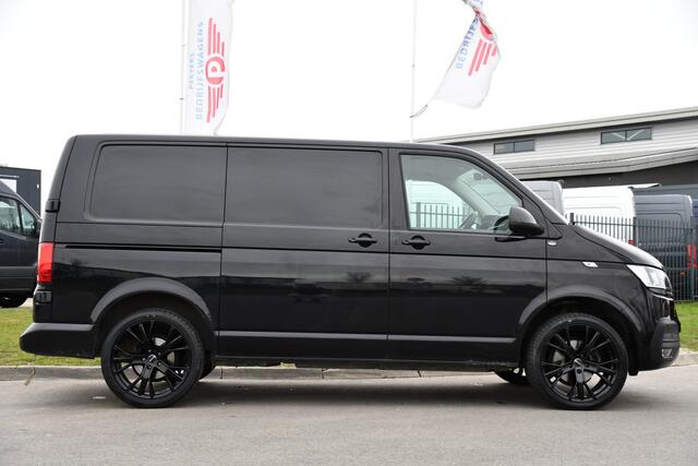 Volkswagen TRANSPORTER 2.0 TDI L1H1 30 Black Edition Cruise, Carplay, Sensoren, Automaat, Multimedia, 150pk, Radio, Uniek!