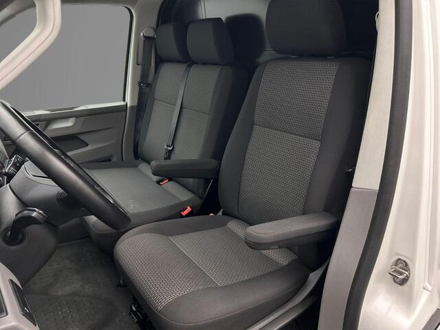 Volkswagen TRANSPORTER 2.0 TDI 150pk DSG L1H1 32 | Adaptieve Cruise Control | Navi via Apple Carplay / Android Auto | Achteruitrijcamera | Laadruimte betimmerd |