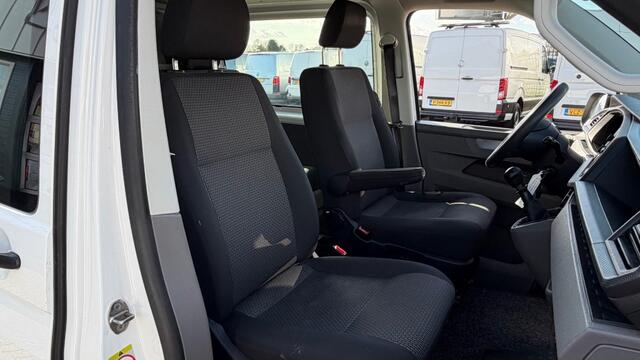 Volkswagen TRANSPORTER 2.0 TDI 81KW 110PK L2H1 DC DUBBELE CABINE EURO 6 AIRCO/ NAVIGATIE/ CRUISE CONTROL/ 100% DEALERONDERHOUDEN