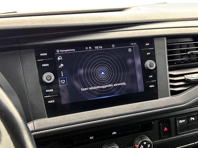 Volkswagen TRANSPORTER 2.0 TDI L1H1 28 DSG 150pk Navigatie Camera Trekhaak 2500kg Carplay